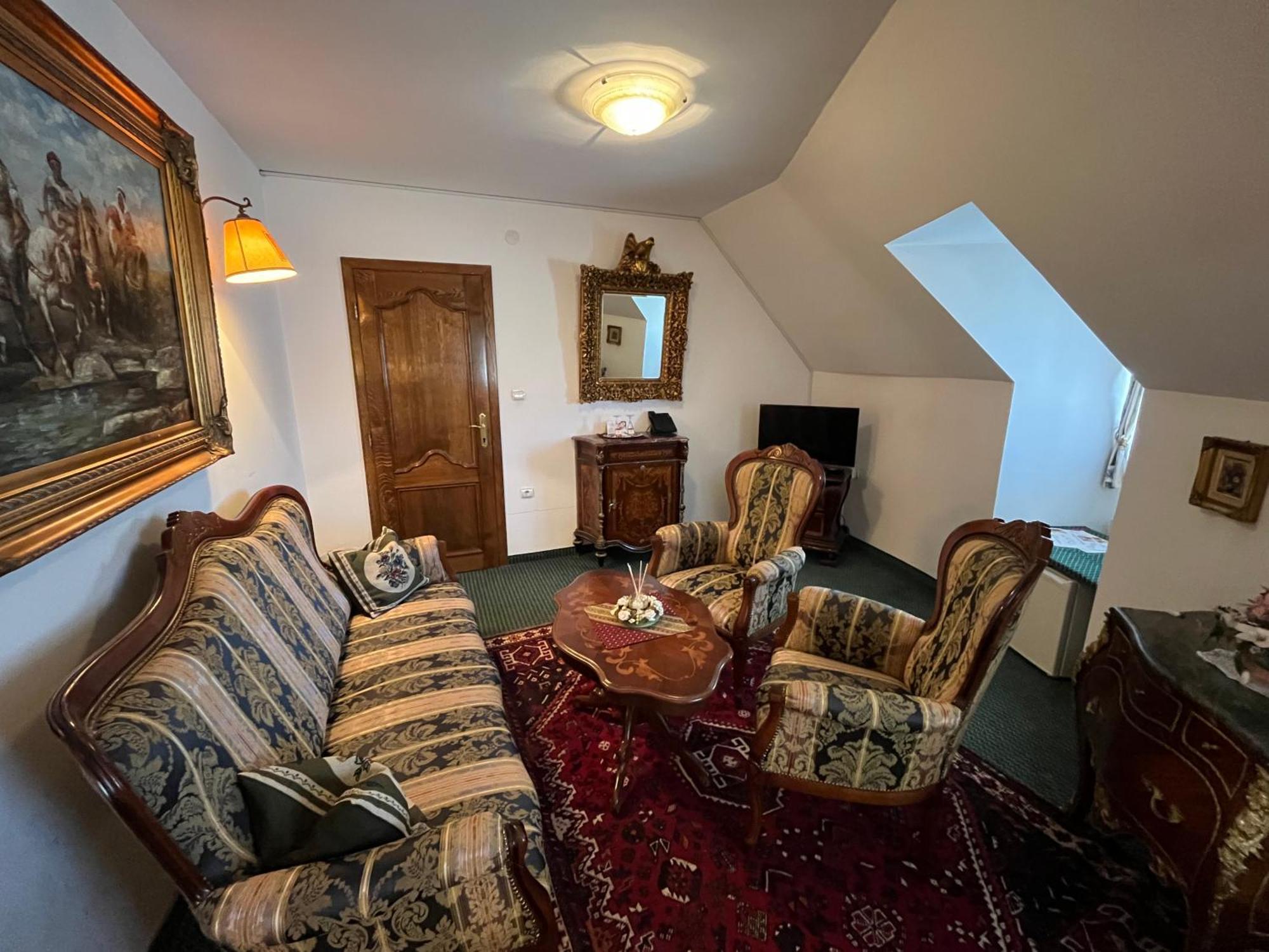 Hotel Razgorsek Velenje Buitenkant foto