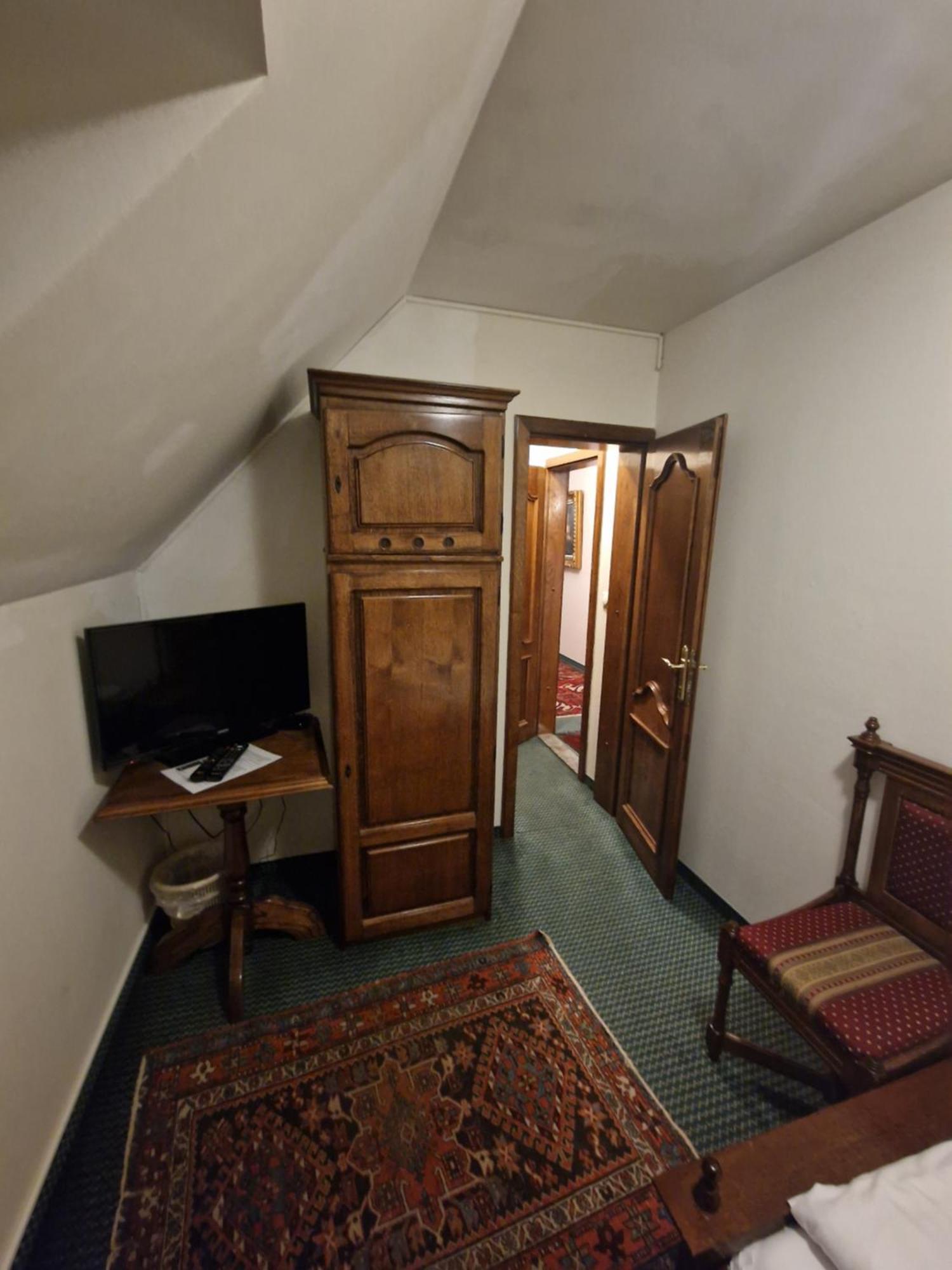 Hotel Razgorsek Velenje Buitenkant foto